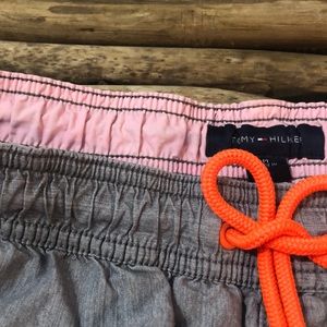 🌊Tommy Hilfiger swim trunks🌊